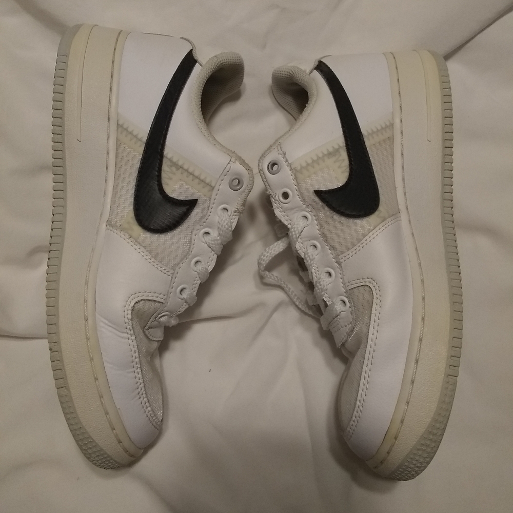 Air Force One Nike Tennis Shoes View 2